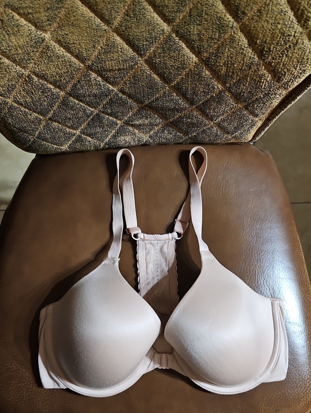 B.Tempt'd Wacoal Future Foundation Front Close Racerback T-Shirt Underwire Bra